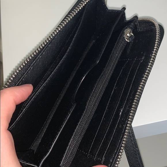 Michael Kors Wrislet - Picture 4 of 5